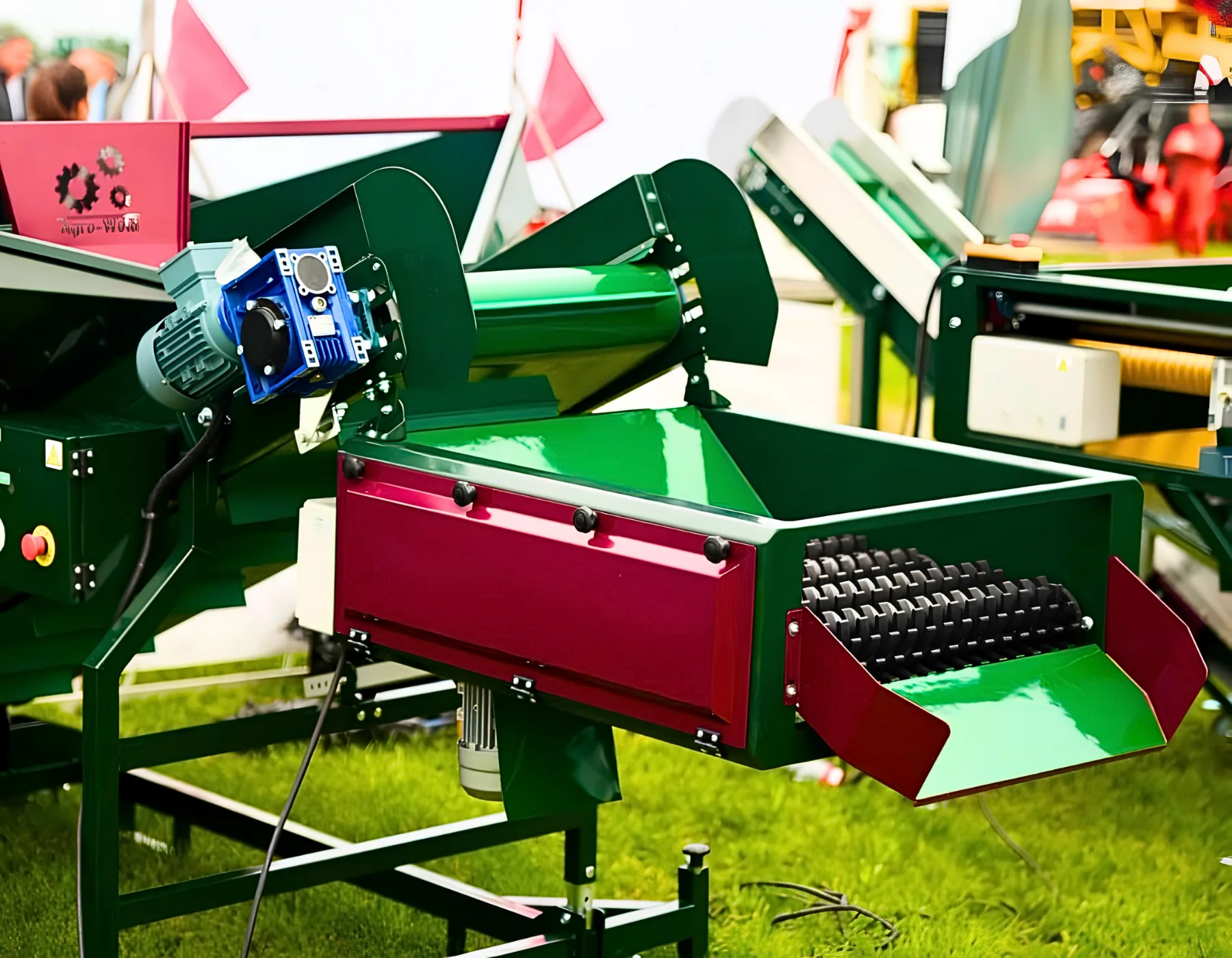 Separator ziemi i kamieni Agro-Weld z rolkami gwiazdowymi na targach
