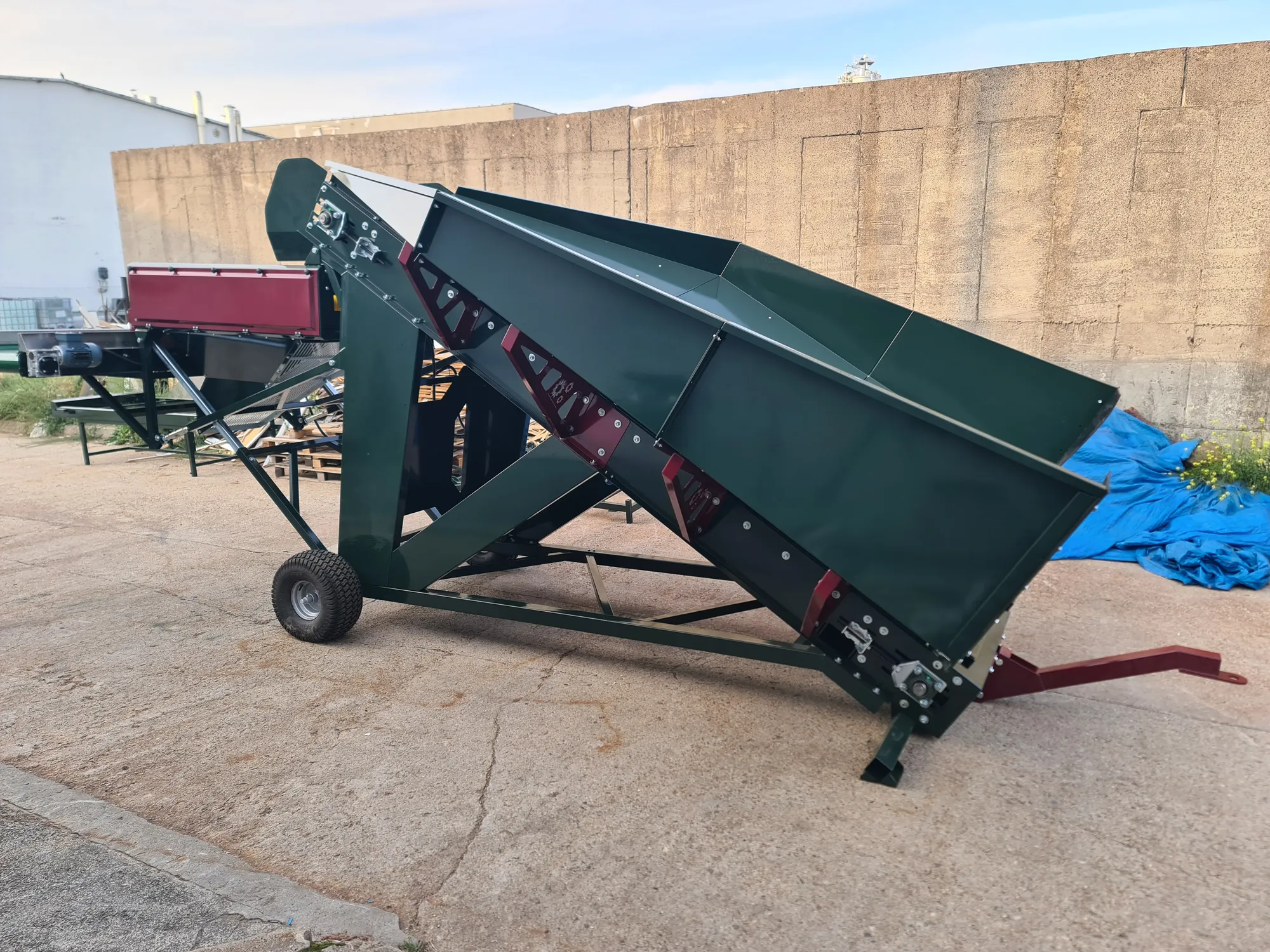 Kosz przyjęciowy 5 m³ - realizacja Agro-Weld